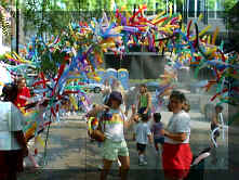 Rain-Bo-Loon-2.jpg (117185 bytes)